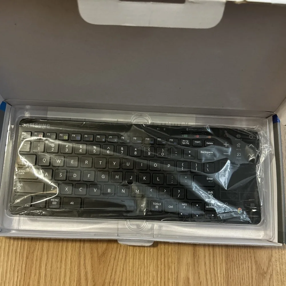 NEW Open Box Samsung Smart Wireless Keyboard VG-KBD2000 for Smart TV, Tested